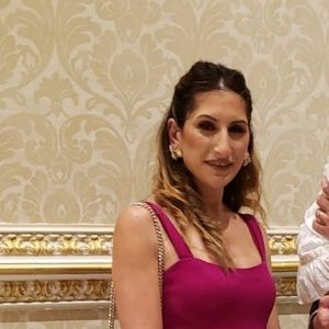 Meet your Posher, Nairi